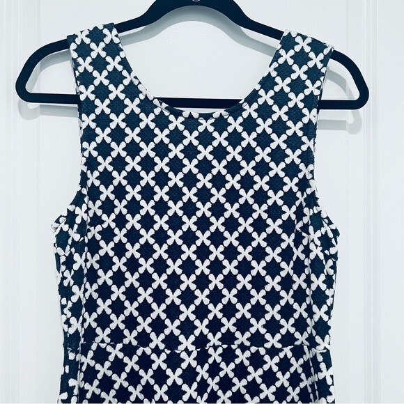 NWT Mauvette Maire Knit Dress for Stitch Fix Women's Size Medium Navy & White - Picture 3 of 14